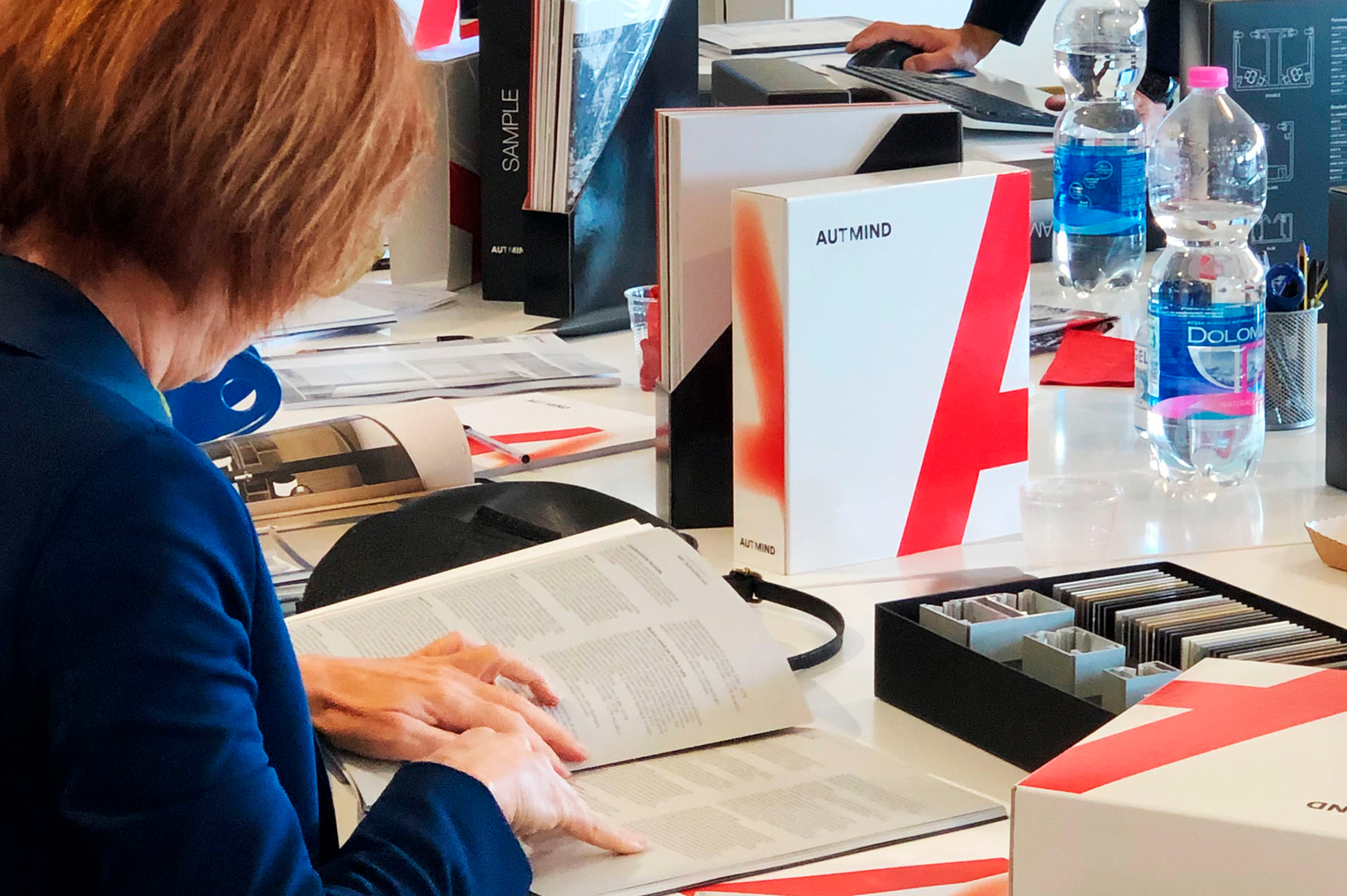 Scatti del sales meeting 2024 nuovi cataloghi, strumenti di vendita e promozione